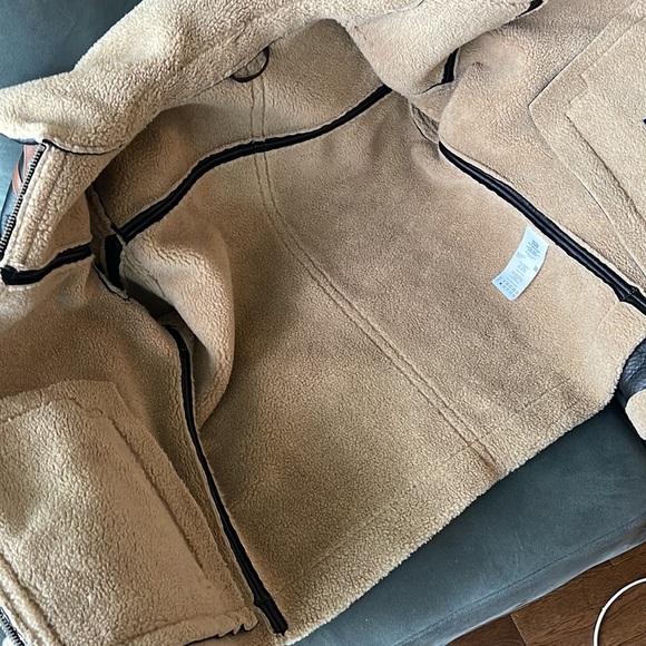 Gorgeous looking men’s large pilot coat - Picture 2 of 3